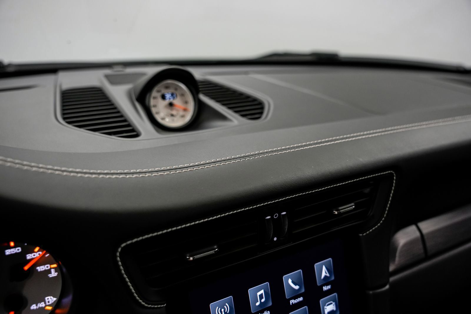 Used 2019 Porsche 911 GT3 RWD image 12