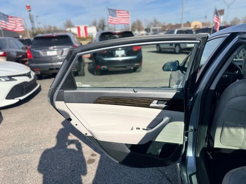 Used 2017 Hyundai Sonata Limited w/ Ultimate Package 04 image 23