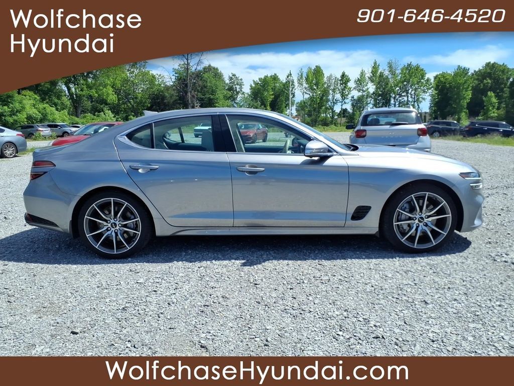 Used 2026 Genesis G70 2.5T Prestige RWD image 6