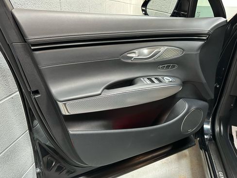 Used 2025 Genesis GV70 2.5T w/ Sport Prestige Package AWD/4WD image 15