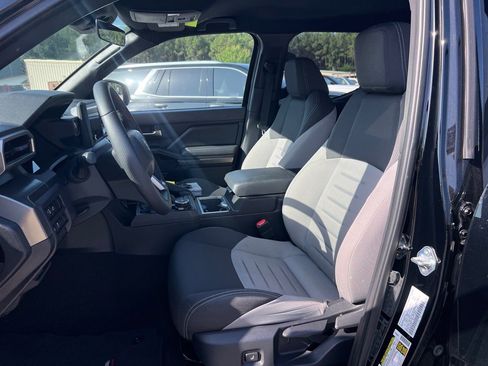 Used 2024 Toyota Tacoma TRD Off-Road image 18