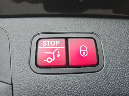 Certified 2020 Mercedes-Benz GLC 300 image 15