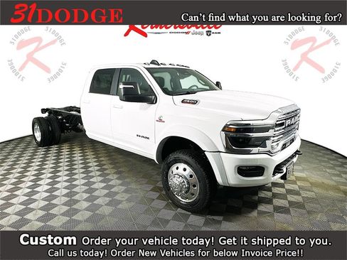 New 2026 RAM 4500 4x4 Crew Cab DRW image 1