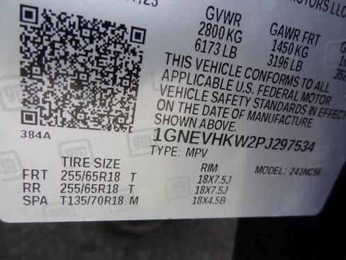 Used 2023 Chevrolet Traverse LT image 44