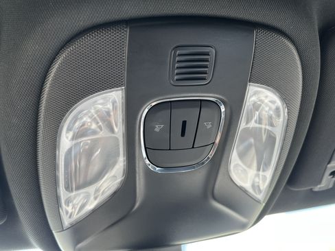 Used 2023 Jeep Compass Limited AWD/4WD image 29