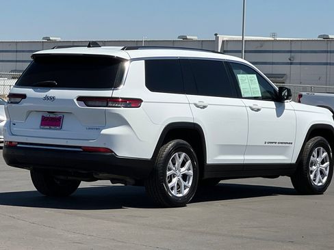 Used 2022 Jeep Grand Cherokee L Limited RWD image 4