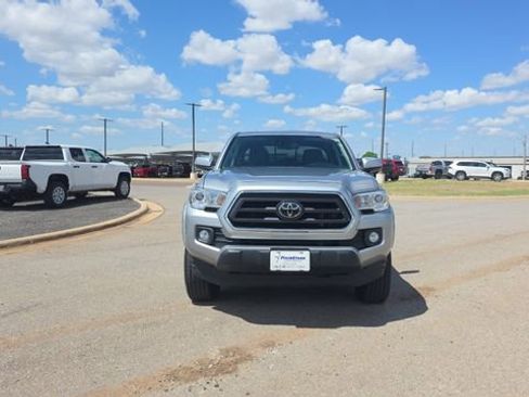 Used 2022 Toyota Tacoma SR5 image 3