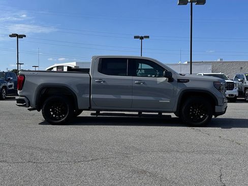 Used 2024 GMC Sierra 1500 Elevation AWD/4WD image 3