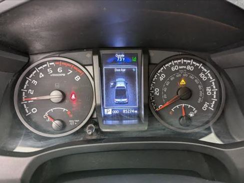 Used 2020 Toyota Tacoma SR image 19
