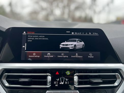 Used 2019 BMW 330i xDrive Sedan w/ Convenience Package image 32