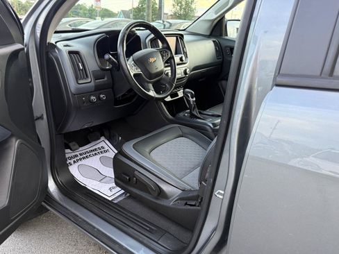 Used 2022 Chevrolet Colorado Z71 AWD/4WD image 8