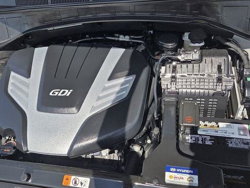 Used 2017 Hyundai Santa Fe FWD image 20