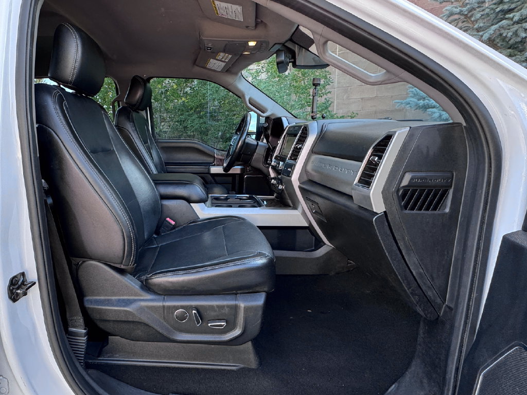 Used 2019 Ford F250 Lariat w/ Lariat Ultimate Package AWD/4WD image 34