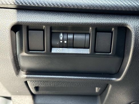 Certified 2025 Subaru Crosstrek 2.5i Limited image 40