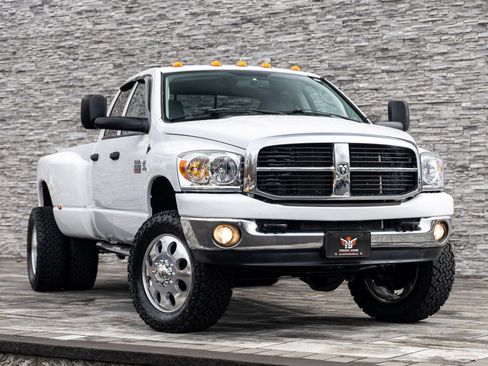 Used 2007 Dodge Ram 3500 Truck SLT image 3