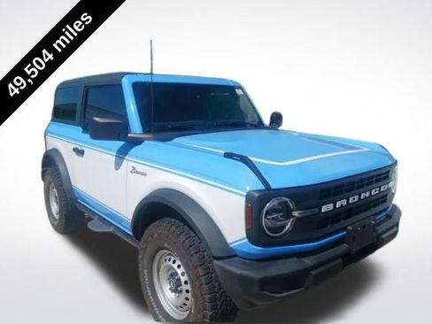 Used 2022 Ford Bronco 2-Door AWD/4WD image 2