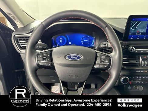 Used 2021 Ford Escape SEL w/ SEL Stealth AWD Package image 12