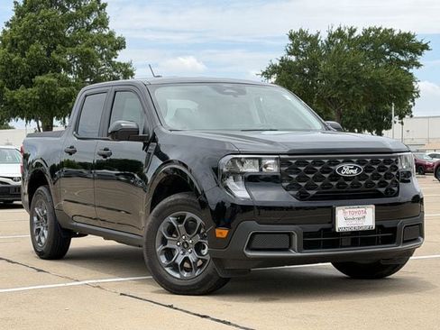 Used 2026 Ford Maverick XLT w/ XLT Luxury Package FWD image 2