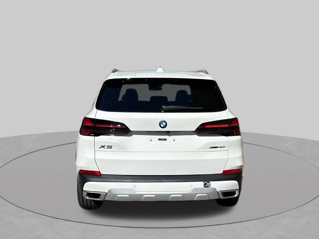 Used 2026 BMW X5 xDrive40i w/ Parking Assistance Package AWD/4WD image 8
