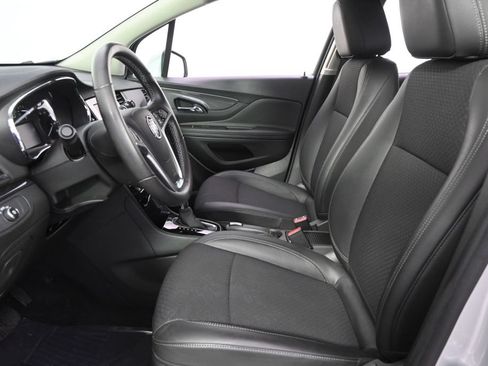 Used 2022 Buick Encore Preferred w/ Safety Package II AWD/4WD image 13