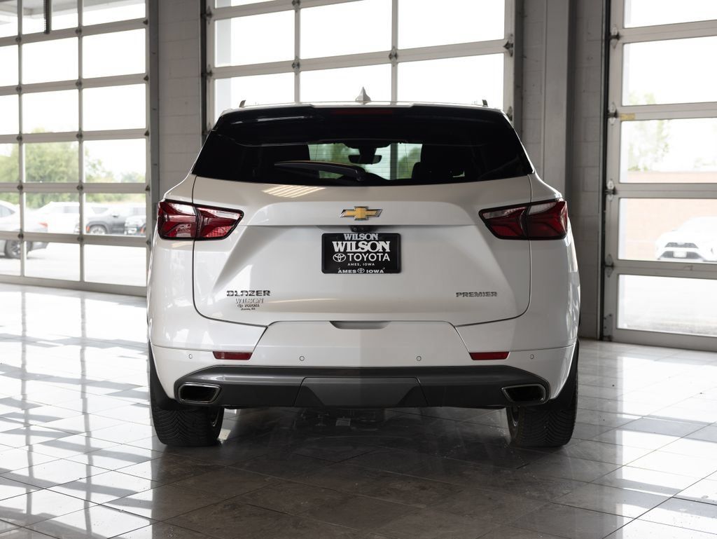 Used 2020 Chevrolet Blazer Premier w/ Driver Confidence II Package FWD image 4