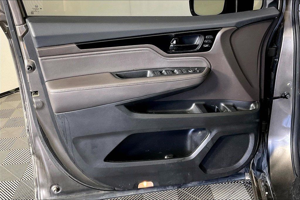 Used 2022 Honda Odyssey Elite image 21