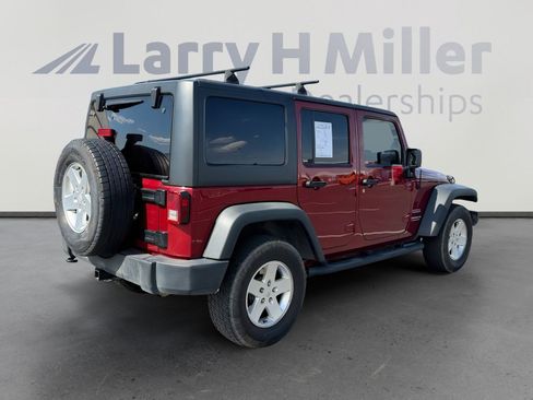 Used 2012 Jeep Wrangler Unlimited Sport image 6
