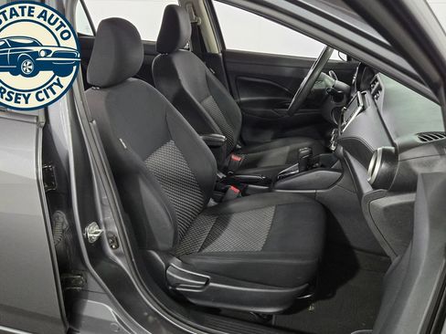 Used 2021 Nissan Versa S FWD image 34