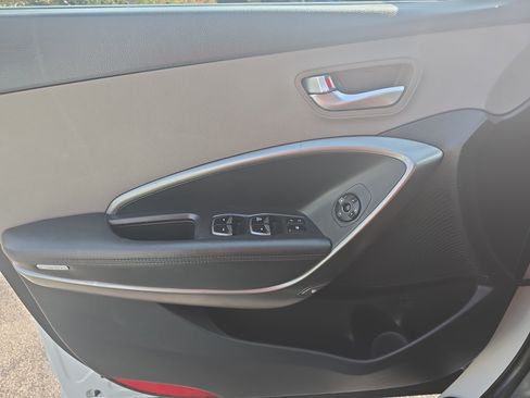Used 2018 Hyundai Santa Fe Sport FWD image 25