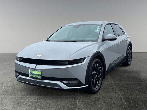 Used 2024 Hyundai Ioniq 5 SEL AWD/4WD image 3