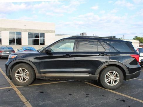 Used 2020 Ford Explorer XLT w/ Comfort Package RWD image 7