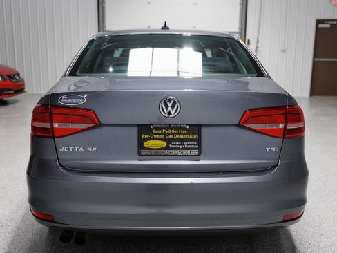 Used 2015 Volkswagen Jetta SE image 5