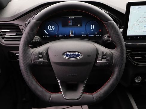 Used 2025 Ford Escape ST-Line Elite w/ Premium Technology Package image 24