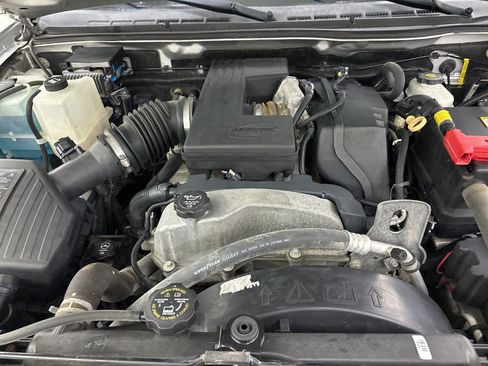 Used 2010 Chevrolet Colorado LT image 17