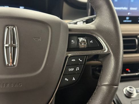 Used 2022 Lincoln Nautilus AWD image 21