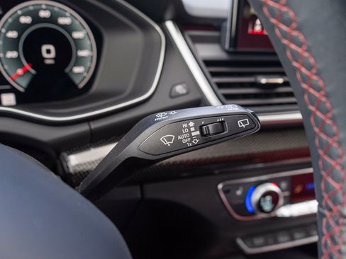 Used 2024 Audi SQ5 Prestige AWD/4WD image 29