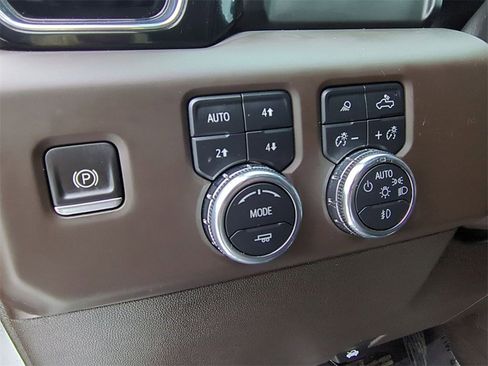 Certified 2023 GMC Sierra 1500 Denali image 18