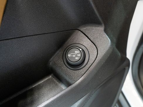 Used 2019 GMC Terrain SLT w/ Preferred Package image 15