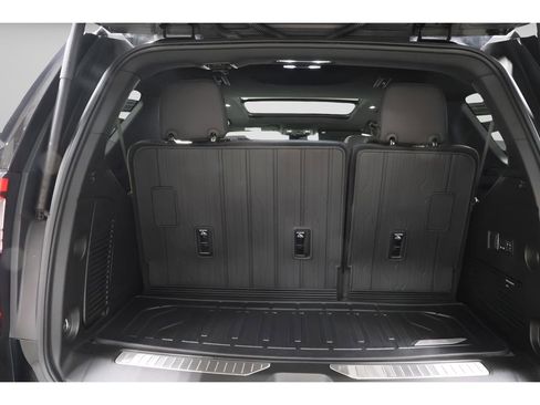 Used 2025 GMC Yukon AT4 AWD/4WD image 31