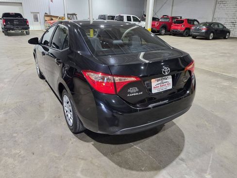 Used 2019 Toyota Corolla LE FWD image 8