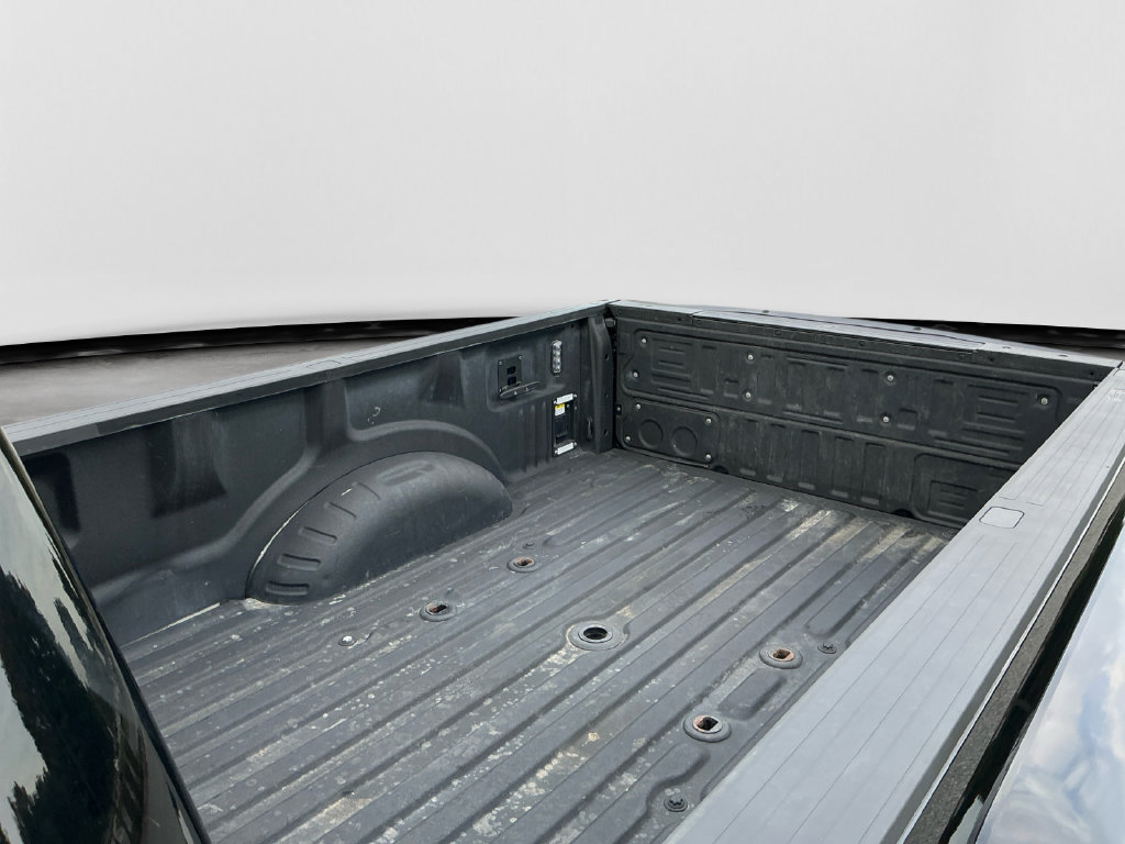 Used 2024 Ford F450 Platinum w/ FX4 Off-Road Package AWD/4WD image 17