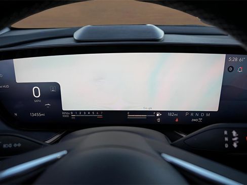 Used 2025 Buick Envision Sport Touring image 16