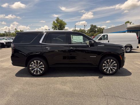 New 2026 Chevrolet Tahoe High Country AWD/4WD image 3