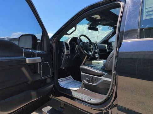 Used 2020 Ford F150 Lariat w/ Equipment Group 502A Luxury AWD/4WD image 9