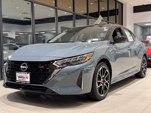 New 2025 Nissan Sentra SR image 32