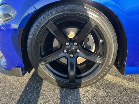 Used 2022 Dodge Charger R/T w/ Harman/Kardon Audio Group image 9