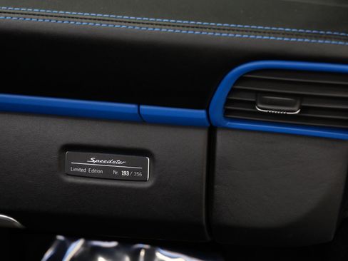 Used 2011 Porsche 911 Speedster RWD image 41