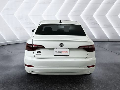 Used 2021 Volkswagen Jetta SE image 5