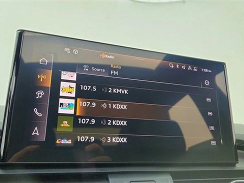 Used 2025 Audi Q5 e Premium Plus w/ Premium Plus Package image 46