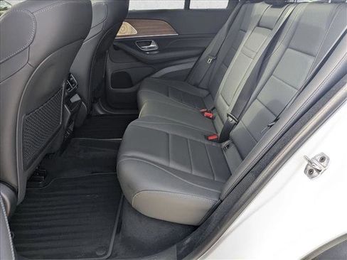 Used 2025 Mercedes-Benz GLE 350 4MATIC image 18